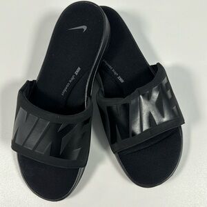 Black Nike Ultra Comfort Slides